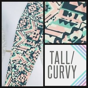 LulaRoe Tall and Curvy Leggings
